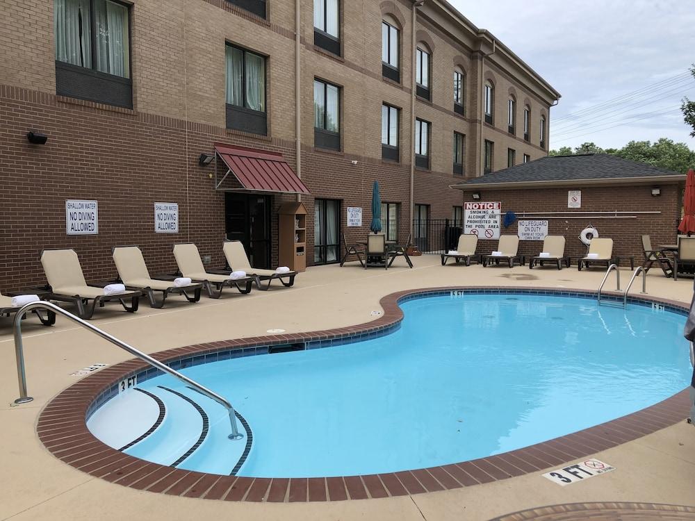 Comfort Suites At Westgate Mall Spartanburg Exterior photo