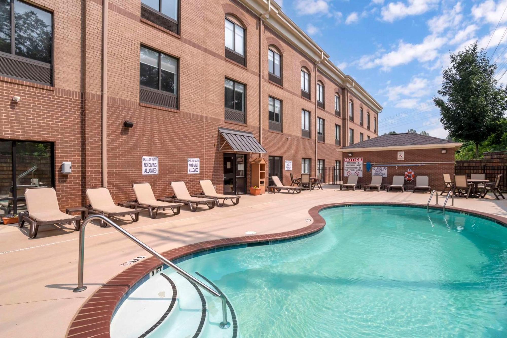Comfort Suites At Westgate Mall Spartanburg Exterior photo